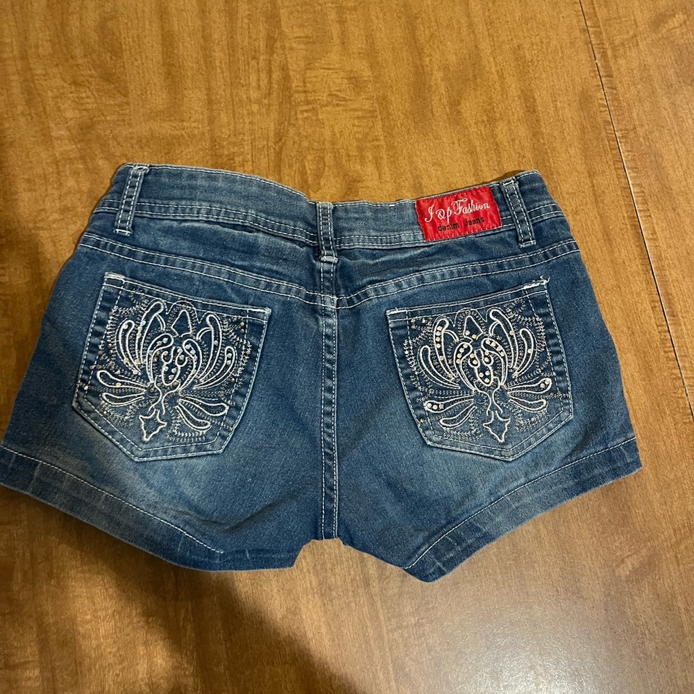 Denim Embroidered Women's Shorts - Blue